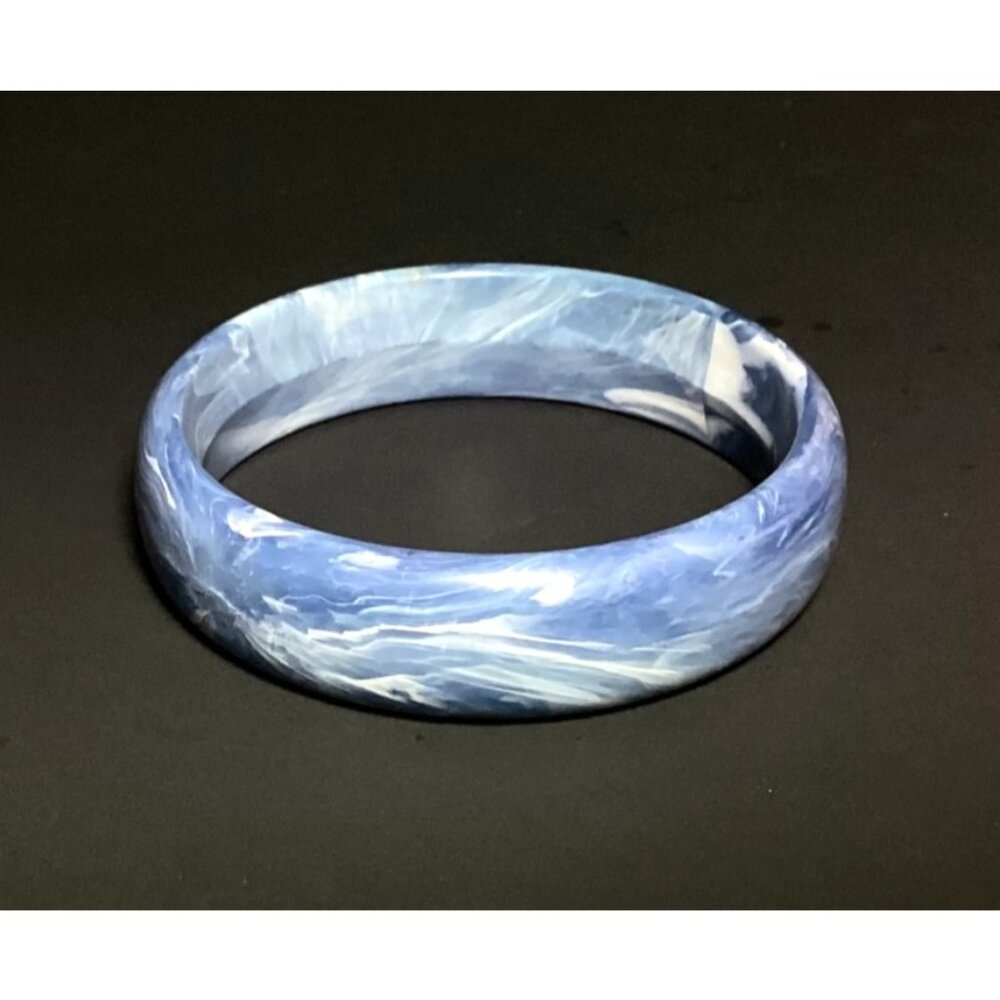Vintage Marbled Denim Blue and White Lucite Bangle Bracelet Mod - Picture 4 of 6
